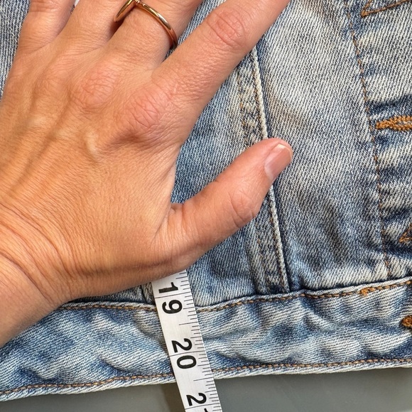 Zara Classic Button-Up Two Tone Blue Jean Denim Jacket women's size Medium - Picture 8 of 8